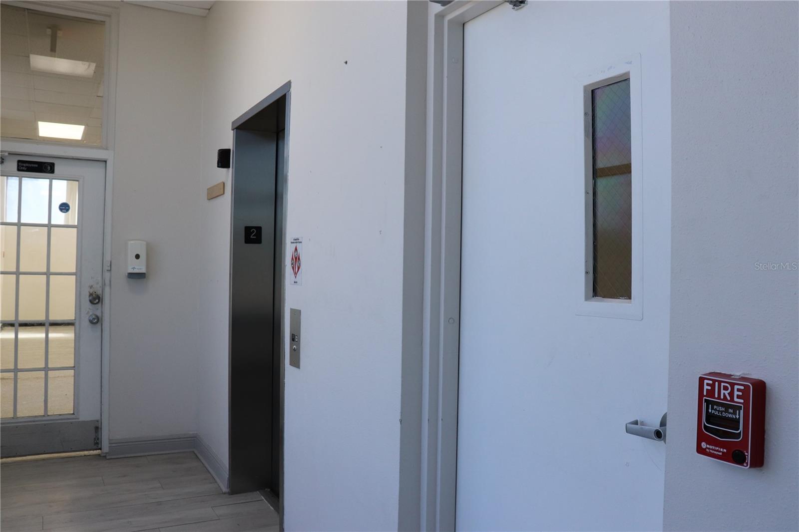 AVONDALE - Commercial Lease