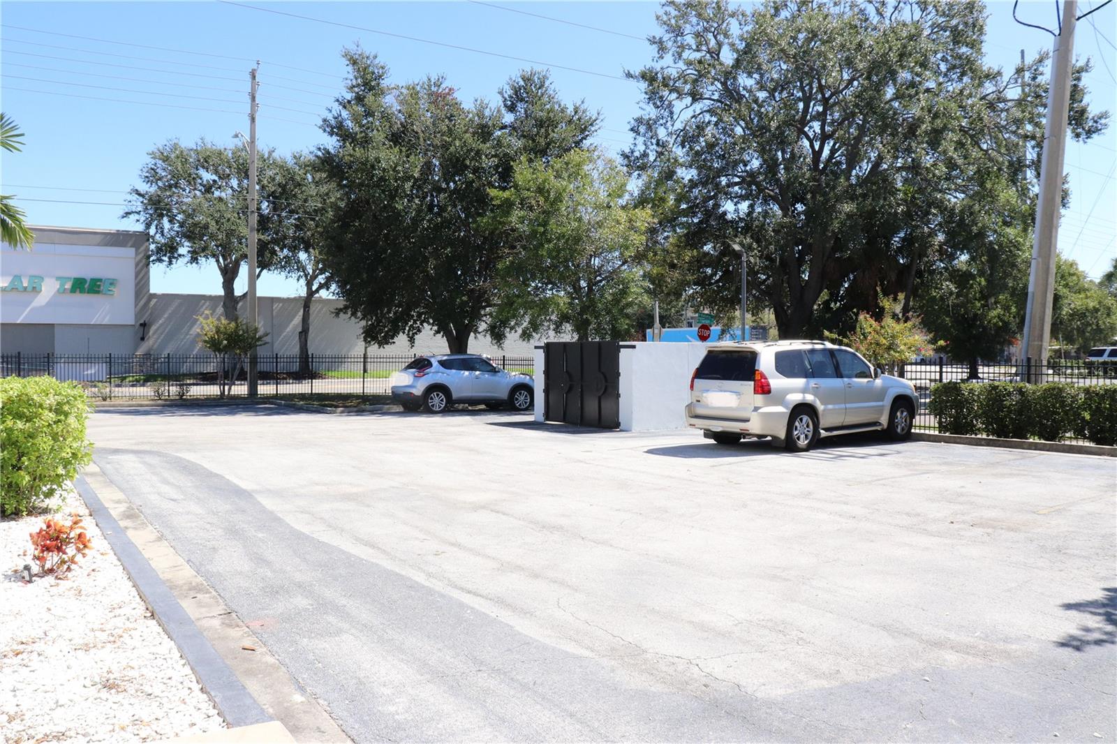 AVONDALE - Commercial Lease