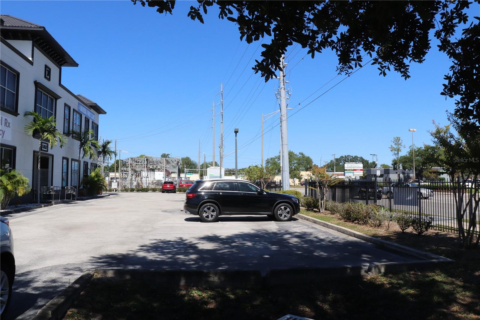 AVONDALE - Commercial Lease