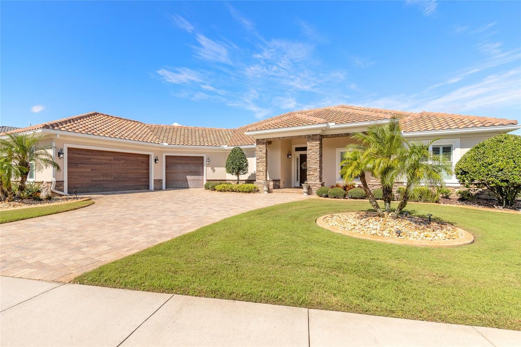 Photo of 2813 Paradiso Court, New Smyrna Beach, FL 32168 (MLS # NS1089560)