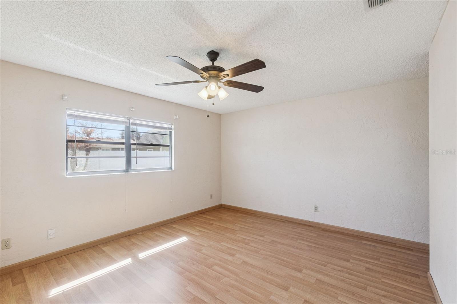 CAMBRIDGE VILLAS - Residential