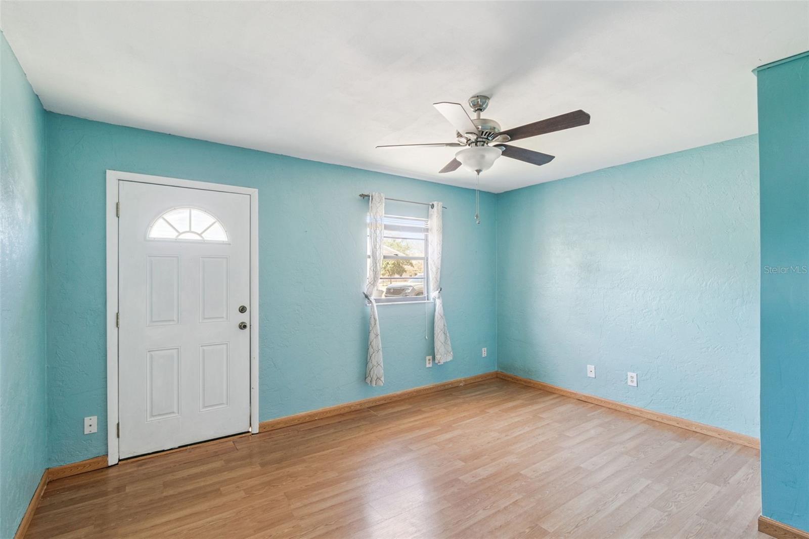 CAMBRIDGE VILLAS - Residential