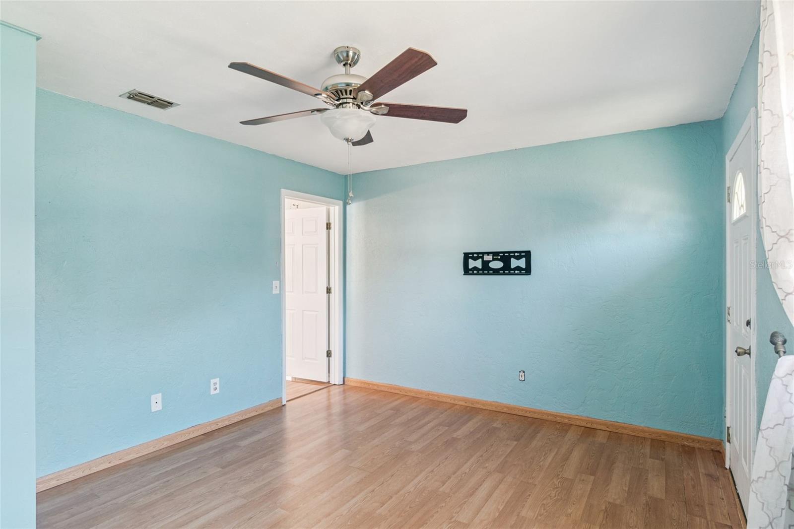 CAMBRIDGE VILLAS - Residential