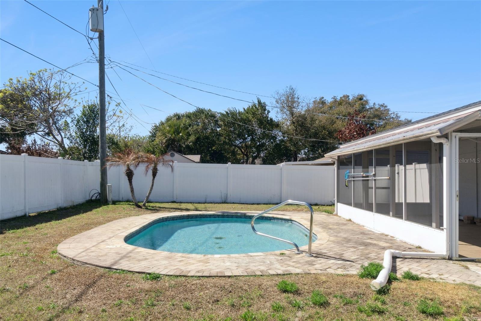 CAMBRIDGE VILLAS - Residential