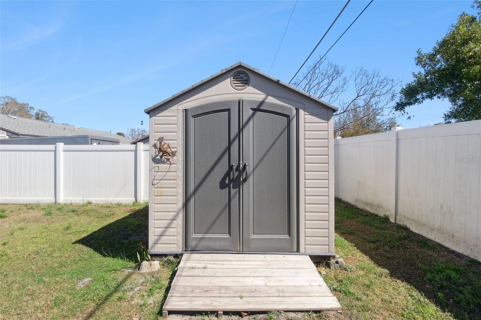 CAMBRIDGE VILLAS - Residential