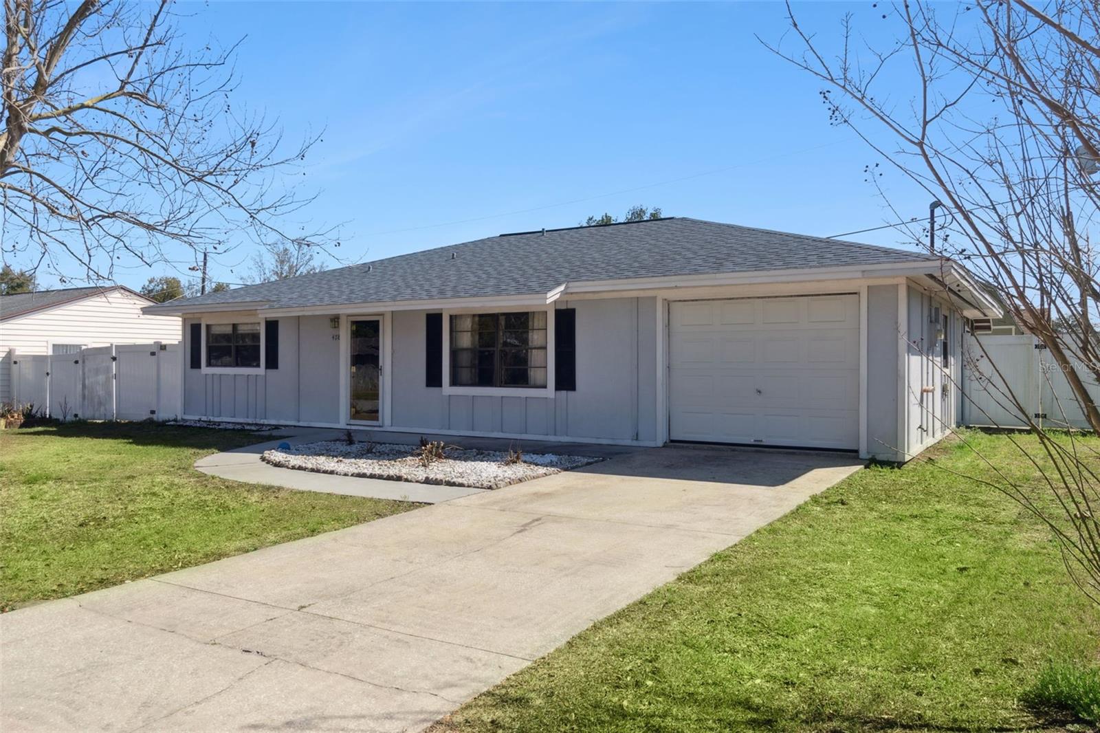 CAMBRIDGE VILLAS - Residential