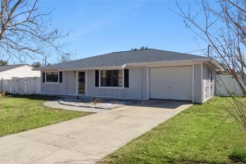 Photo of 478 Oxford Drive, Port Orange, FL 32127 (MLS # O6387807)