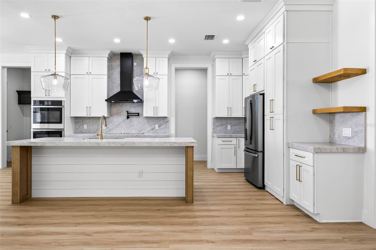 CRIMSON ESTATES - Residential