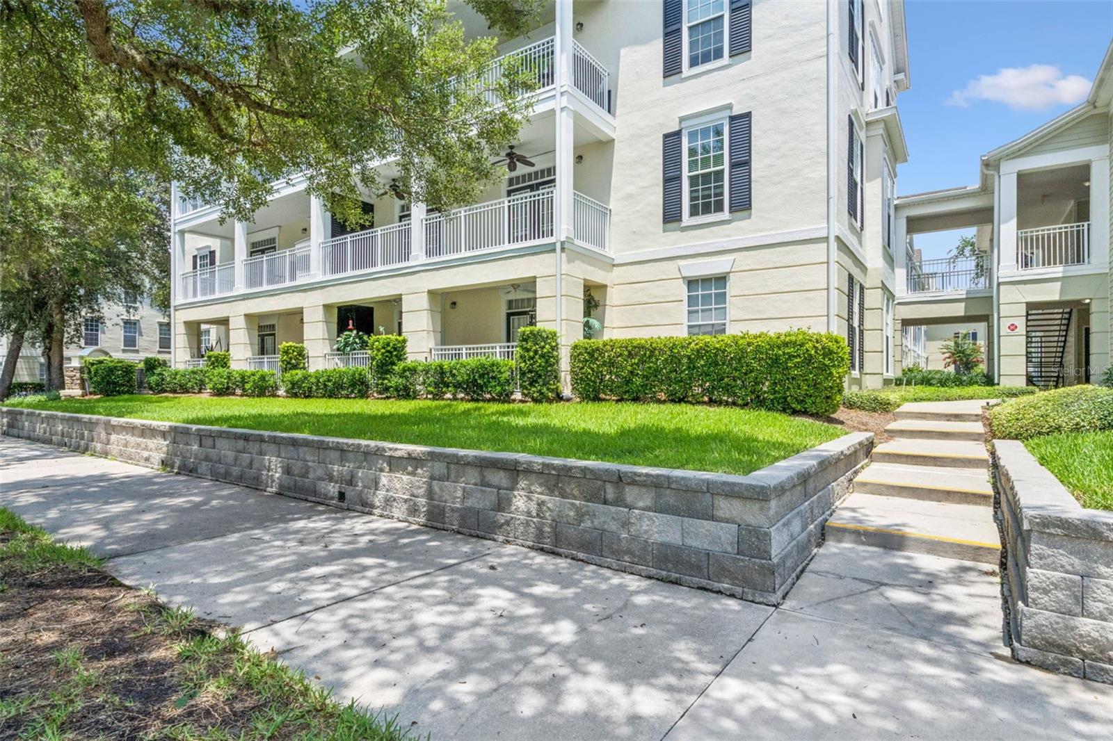 315 GRAND MAGNOLIA AVENUE 203