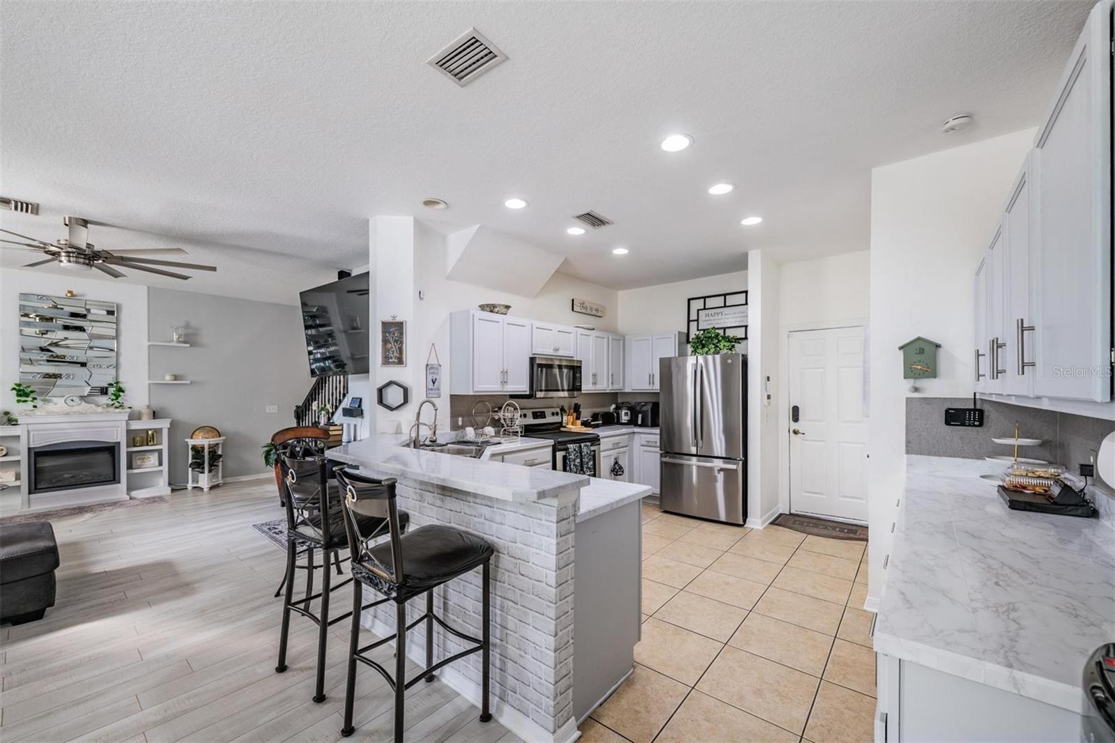 MOSS LANDING PH 2 - Residential