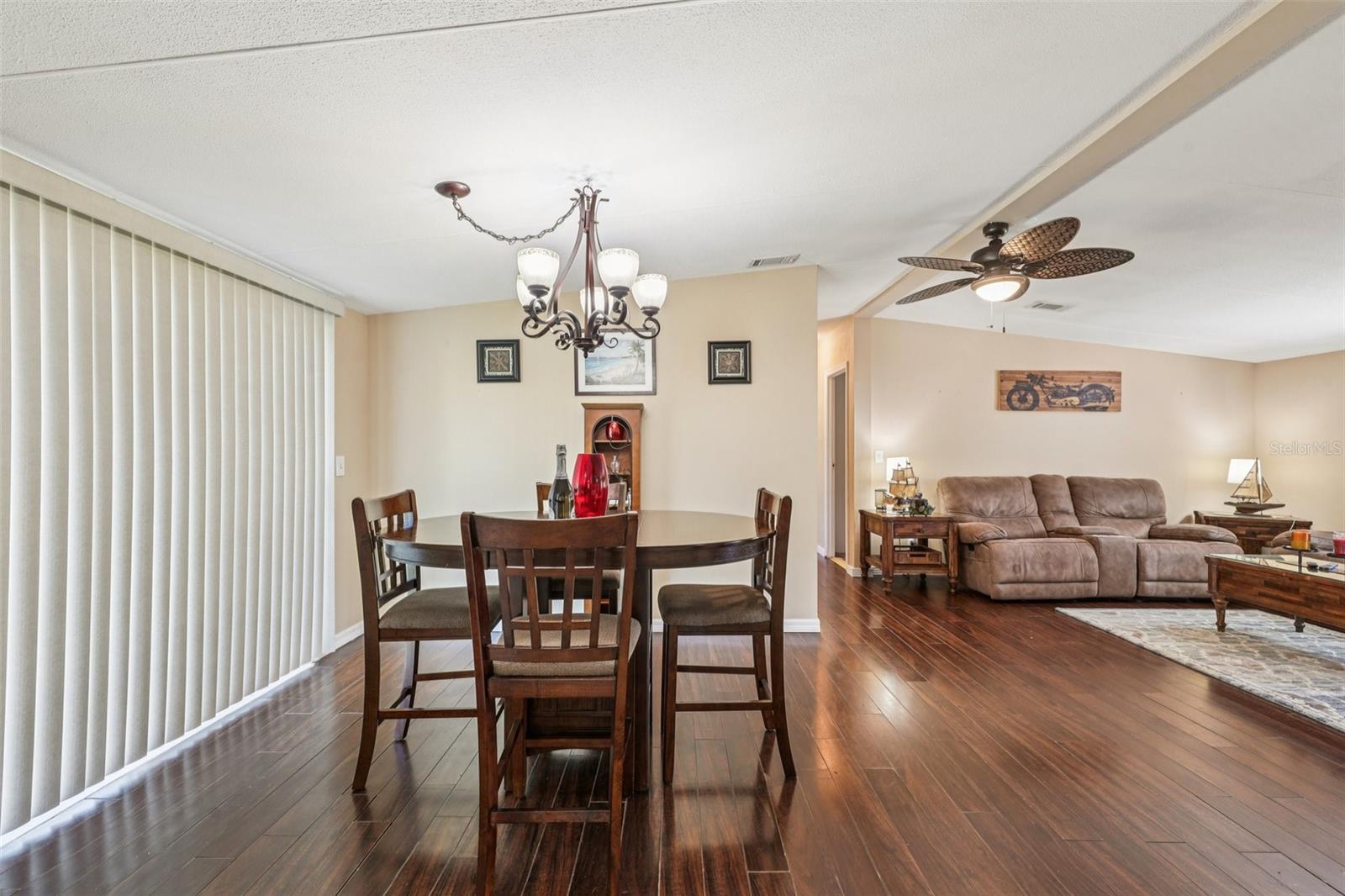 MOON LAKE ESTATES - Residential