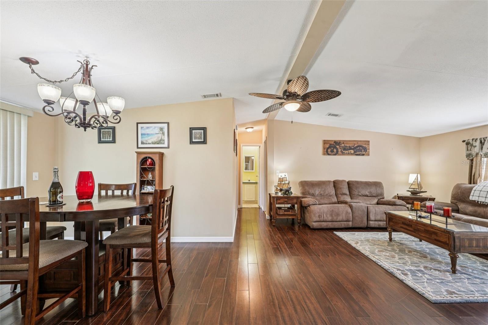 MOON LAKE ESTATES - Residential