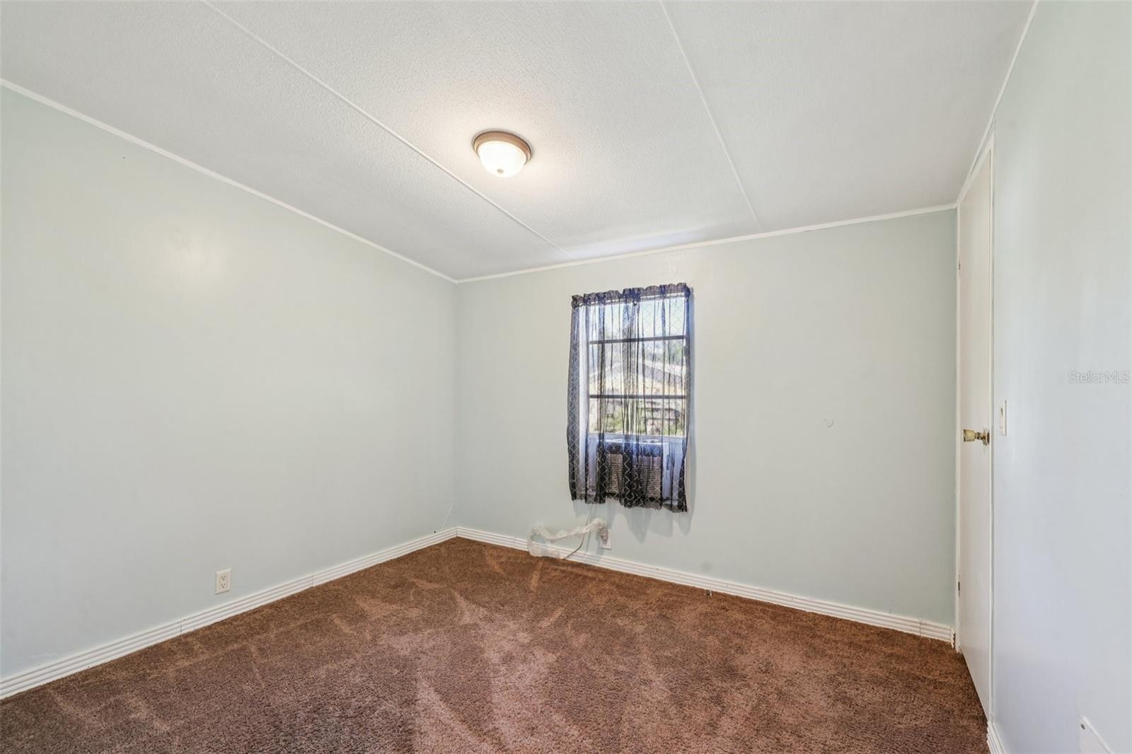 MOON LAKE ESTATES - Residential