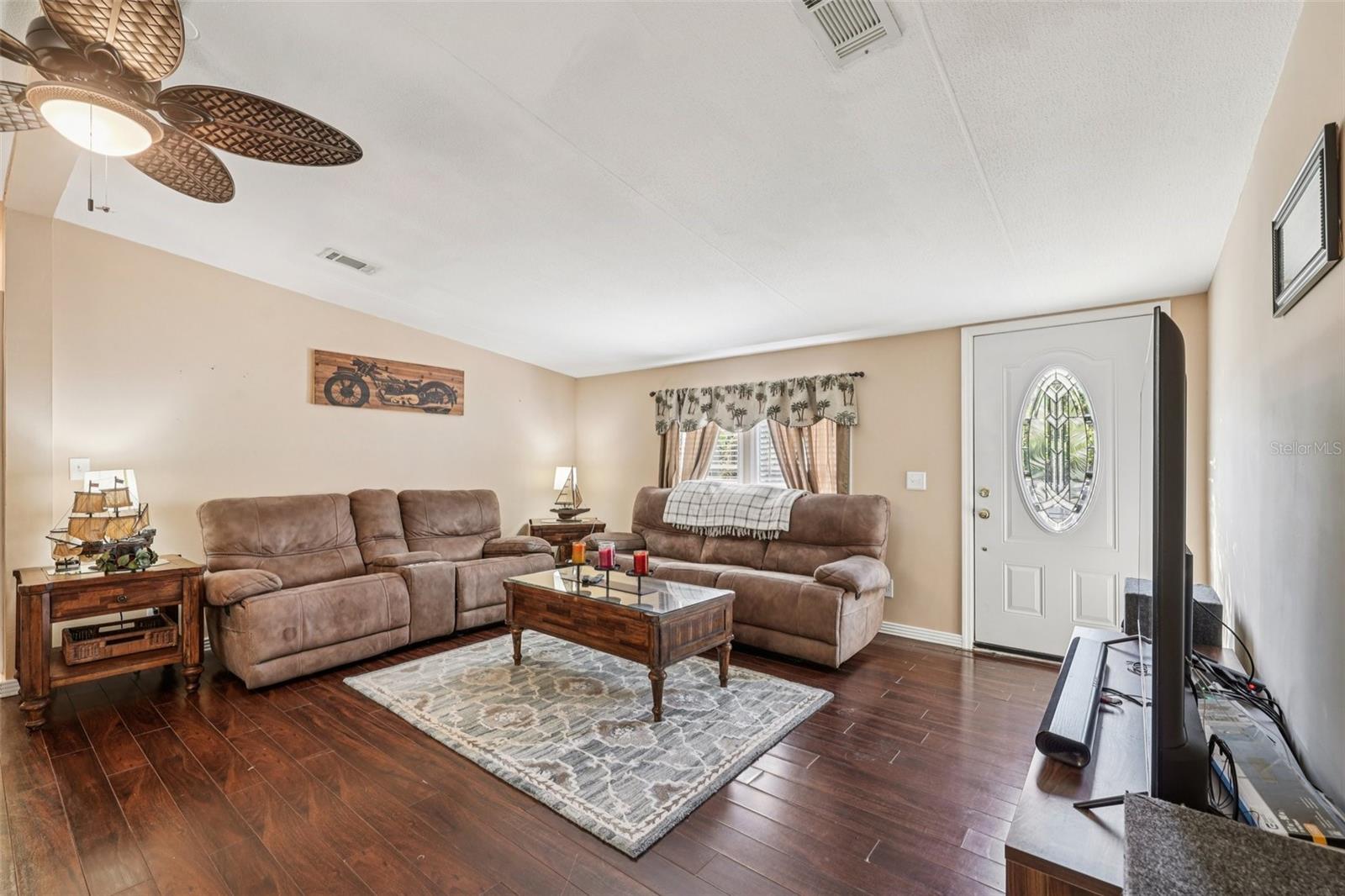 MOON LAKE ESTATES - Residential