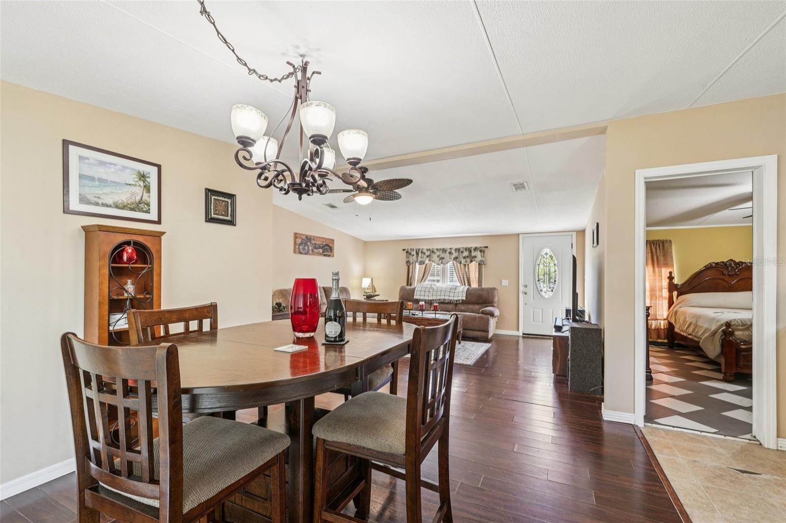 MOON LAKE ESTATES - Residential