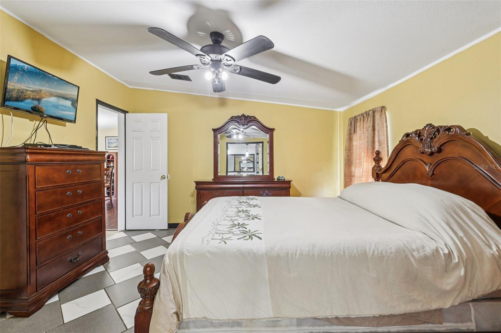 MOON LAKE ESTATES - Residential