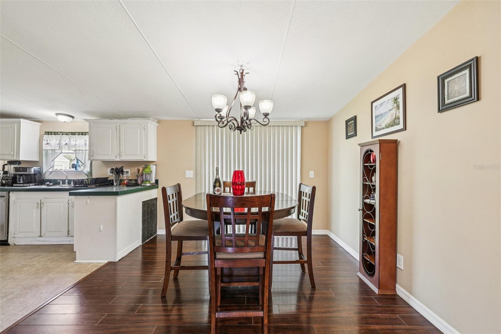 MOON LAKE ESTATES - Residential