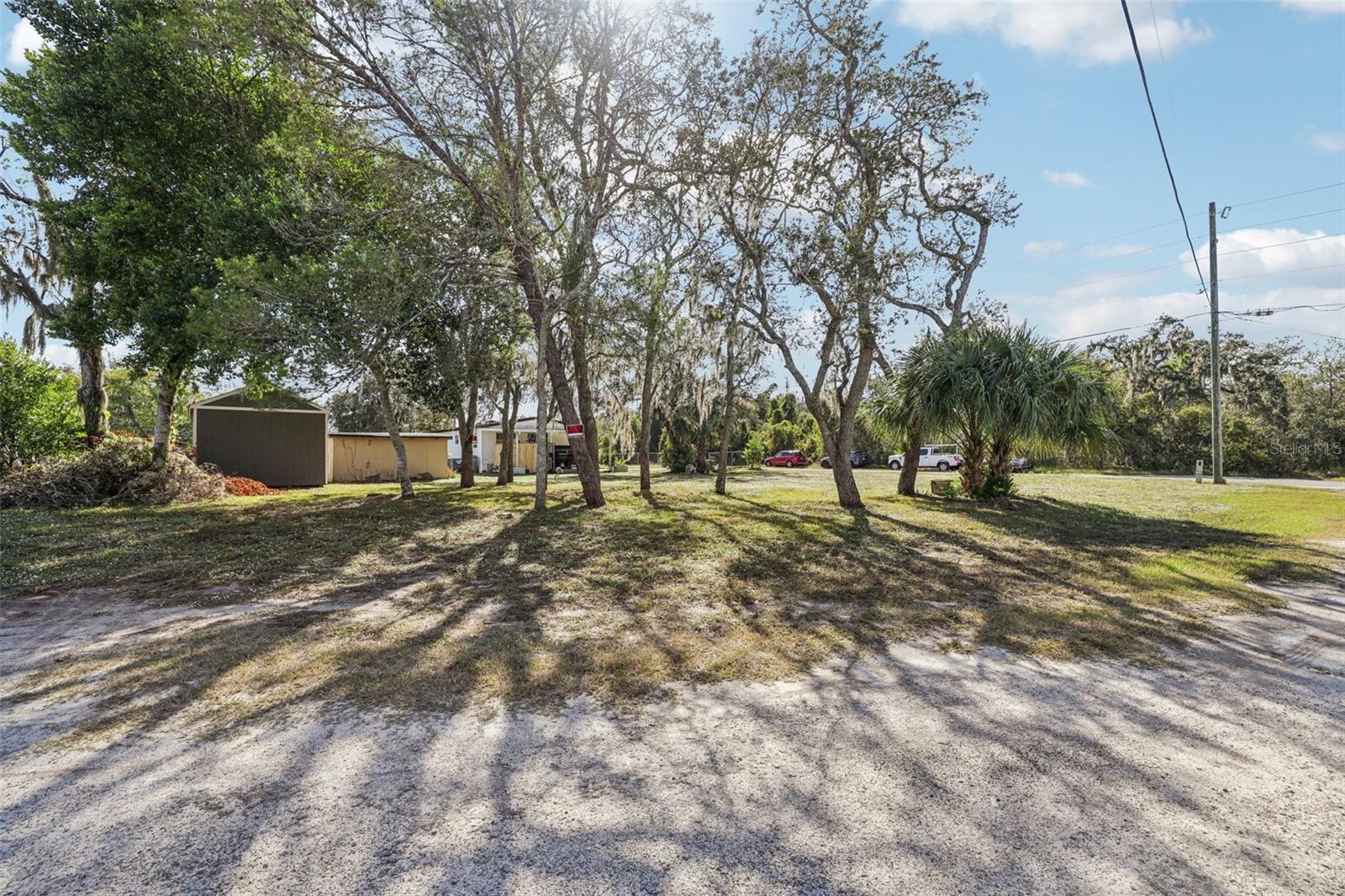 MOON LAKE ESTATES - Residential