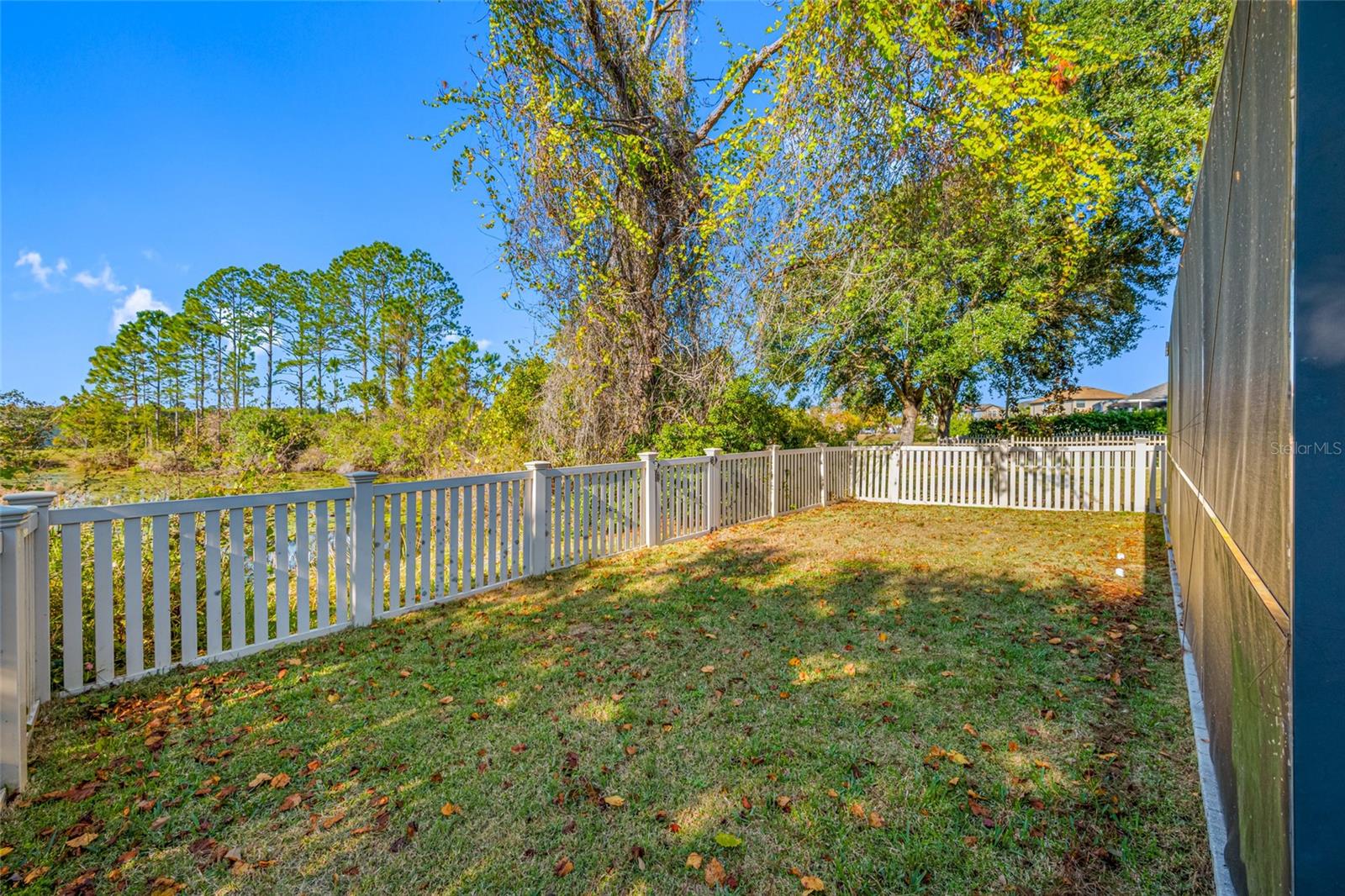 WILDERNESS LAKE PRESERVE - Residential