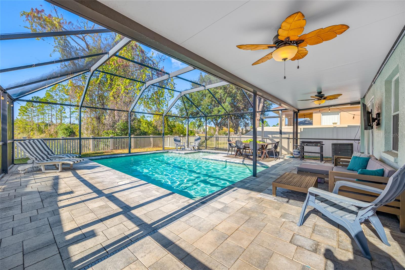 WILDERNESS LAKE PRESERVE - Residential