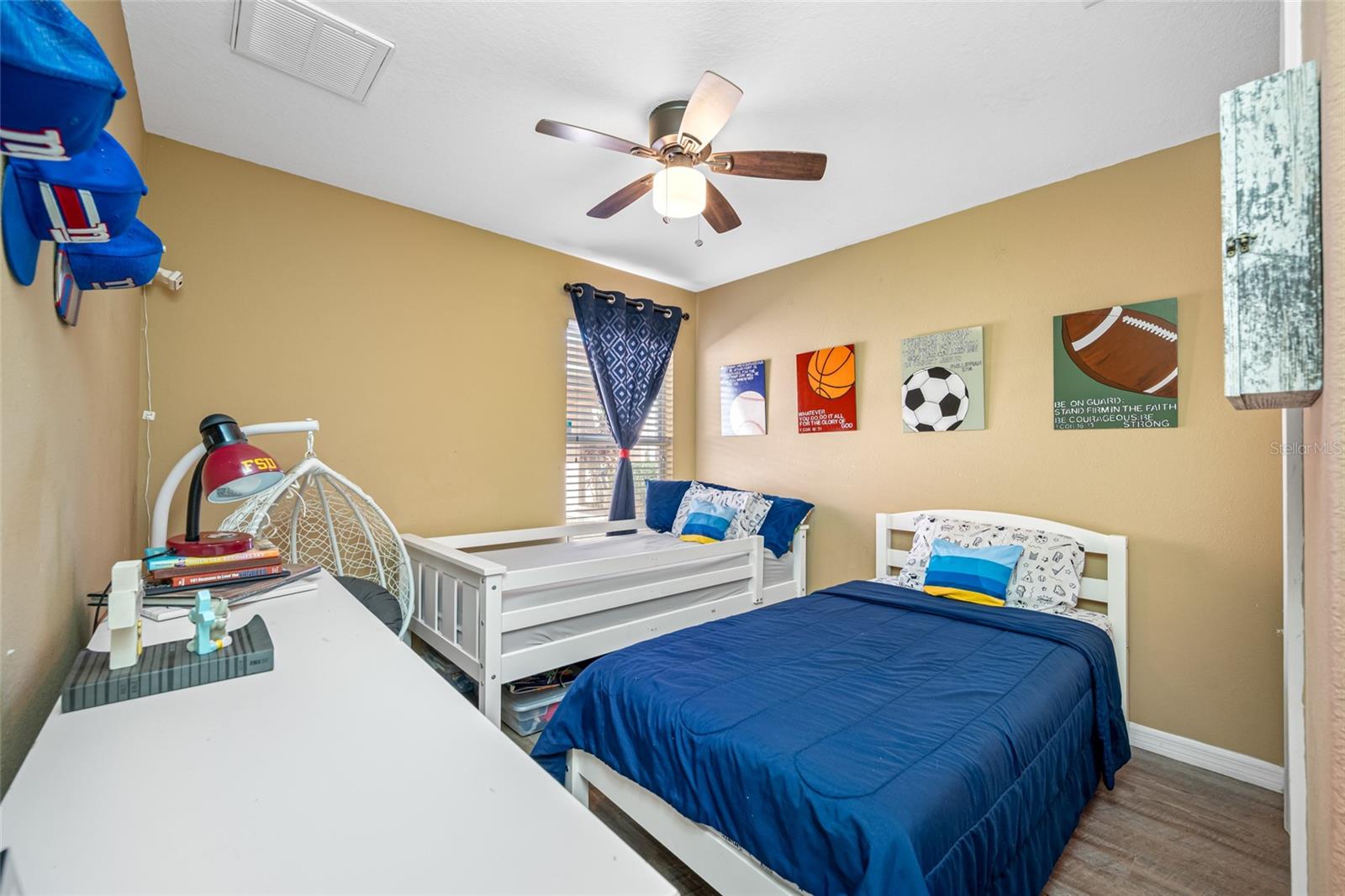 WILDERNESS LAKE PRESERVE - Residential