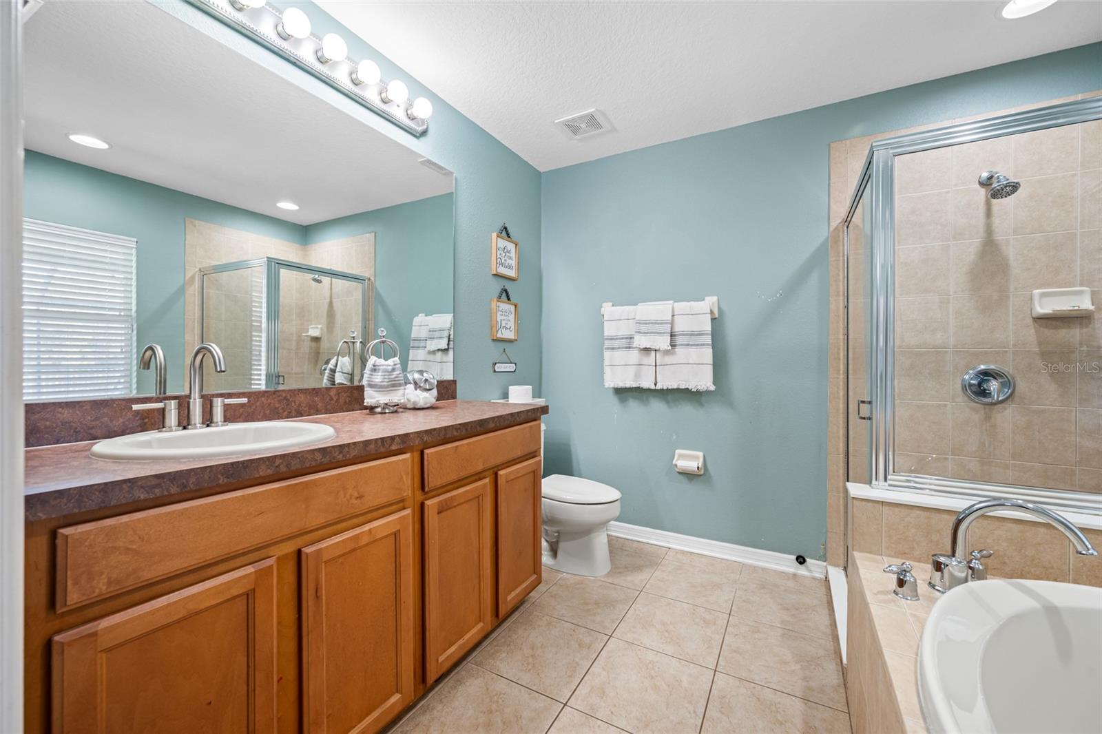 WILDERNESS LAKE PRESERVE - Residential