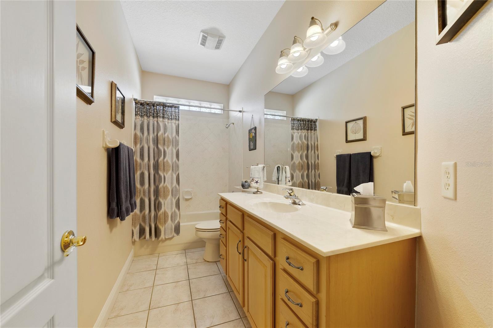 SADDLEBROOK - Residential