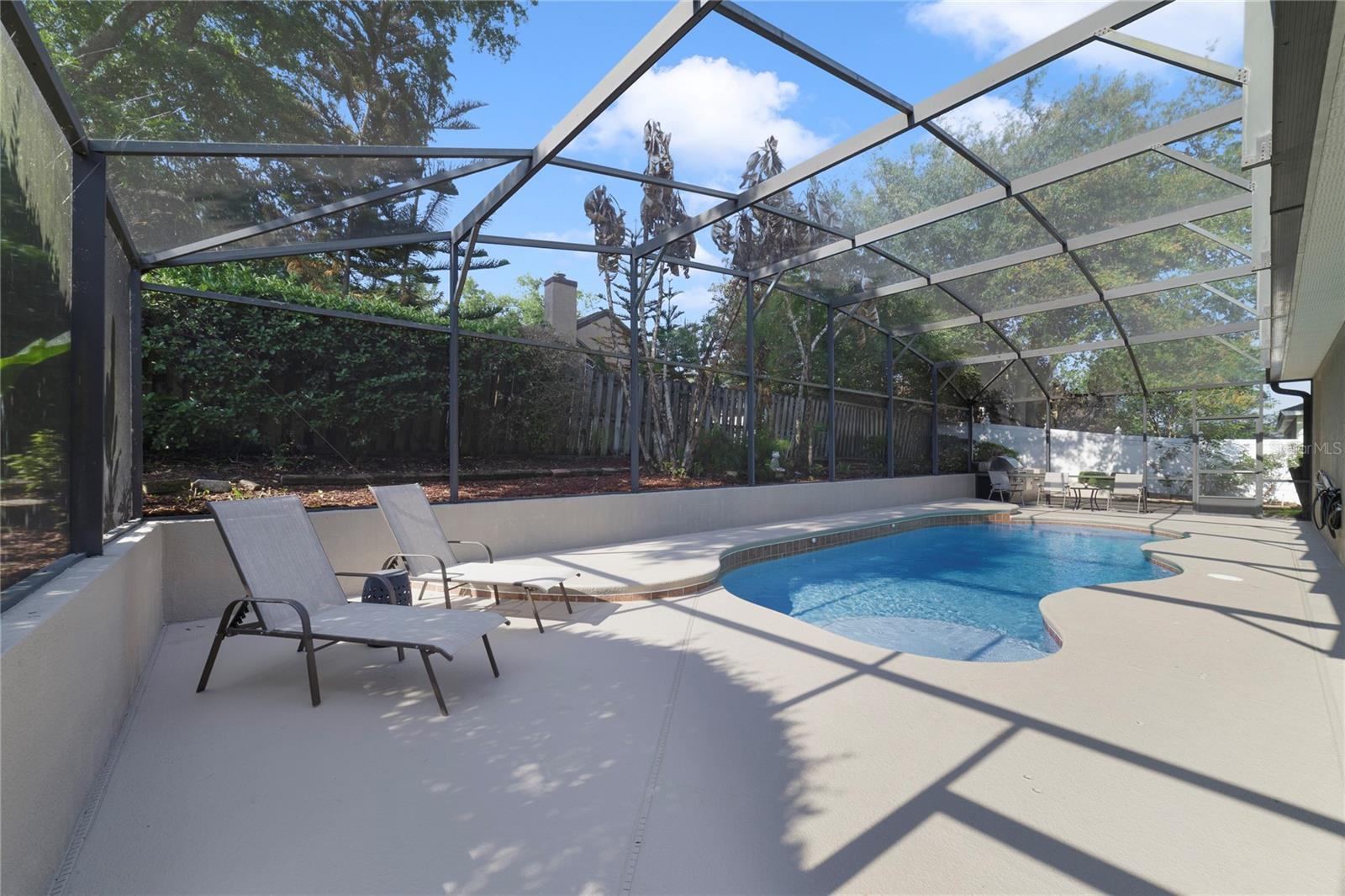 SADDLEBROOK - Residential