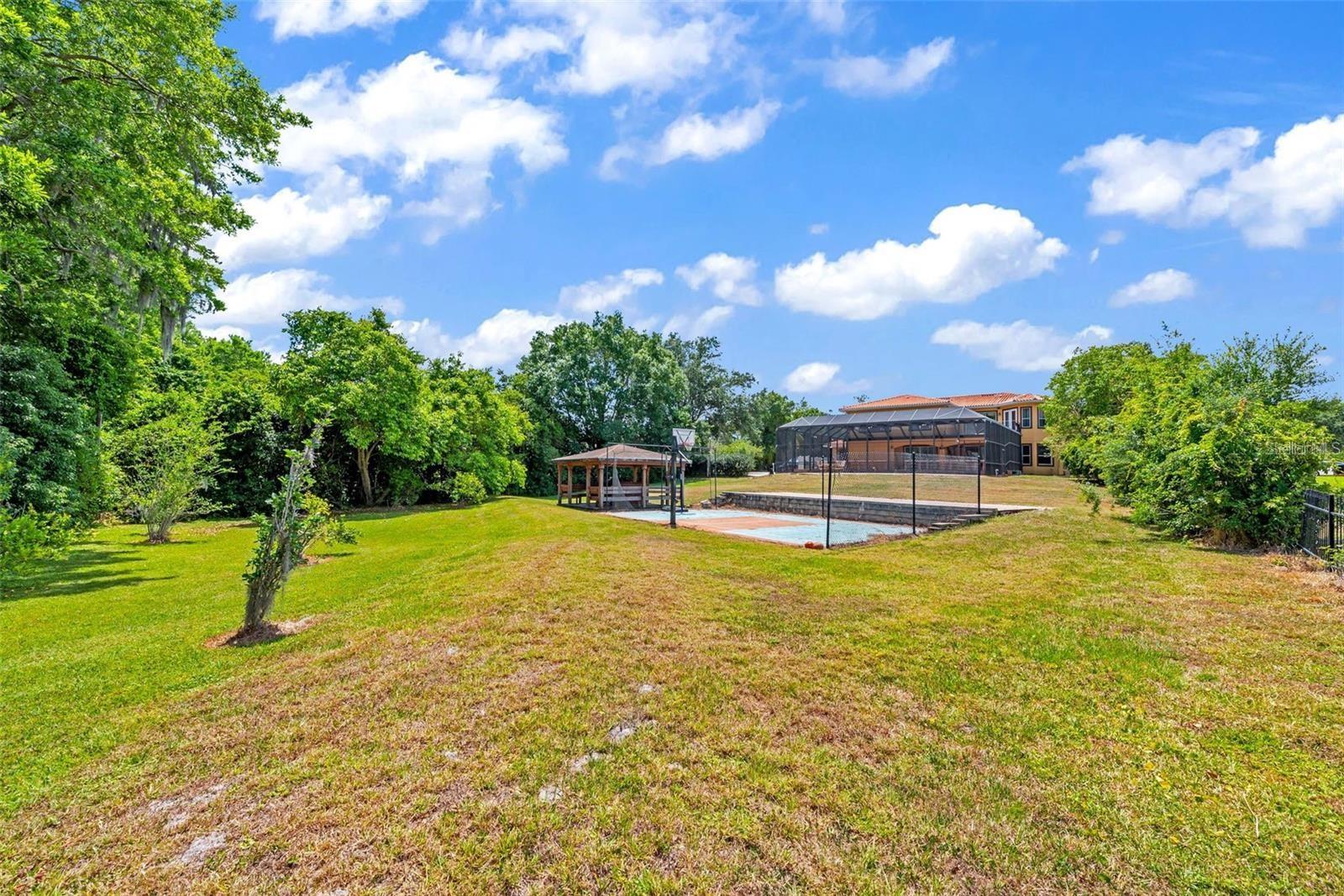 LAKE ROPER POINTE - Residential