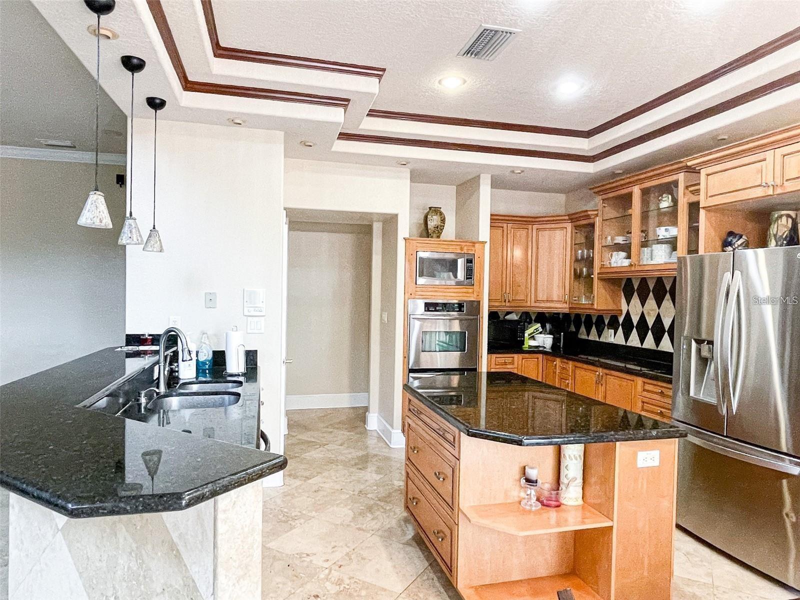 LAKE ROPER POINTE - Residential