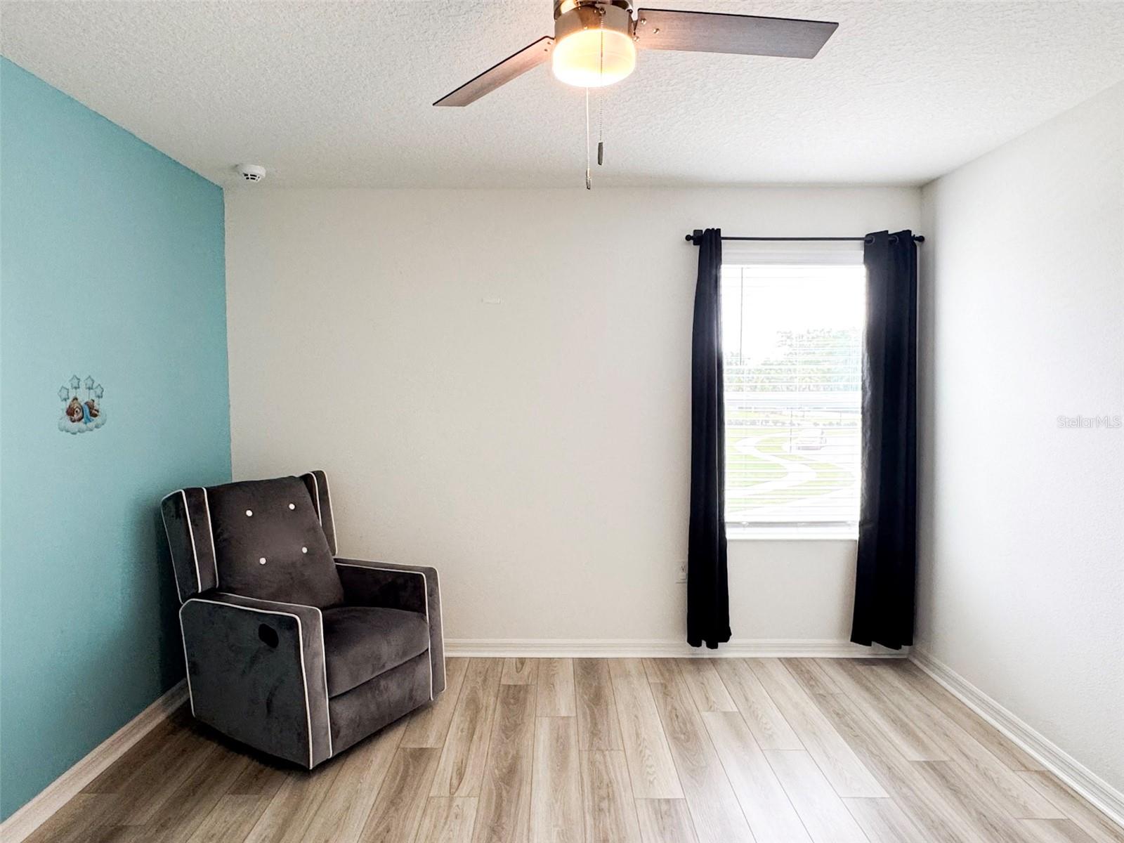 LAKE LUCERNE II - Residential Lease