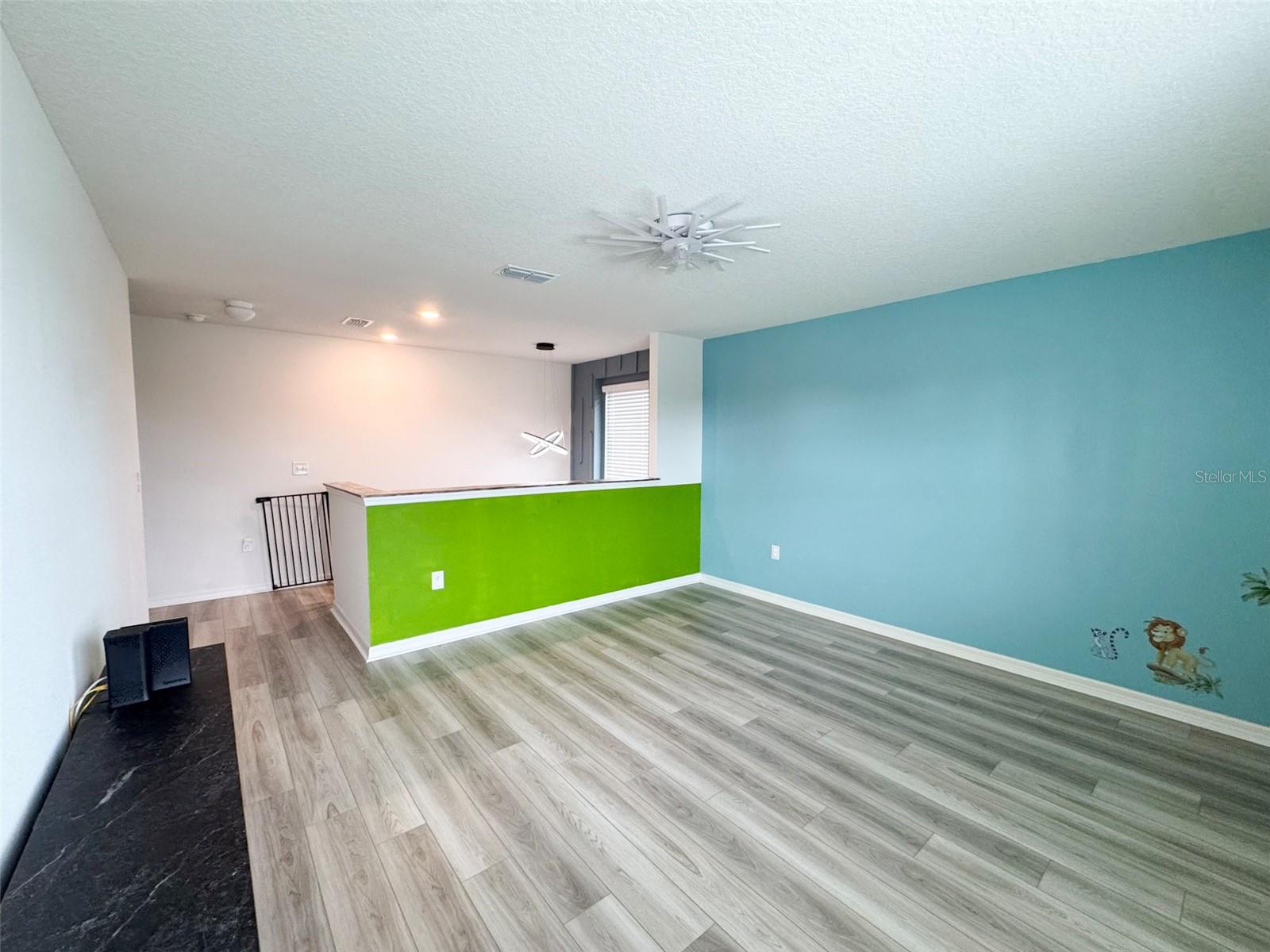 LAKE LUCERNE II - Residential Lease