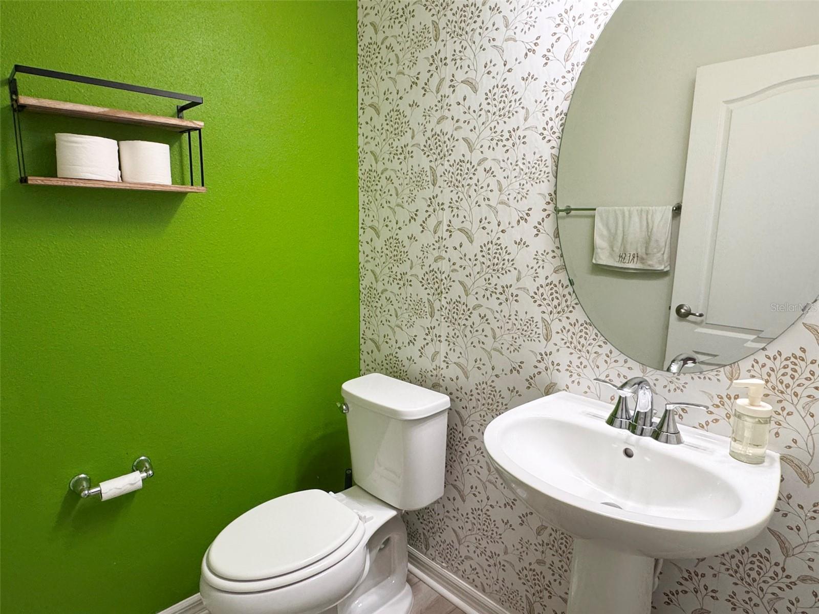 LAKE LUCERNE II - Residential Lease