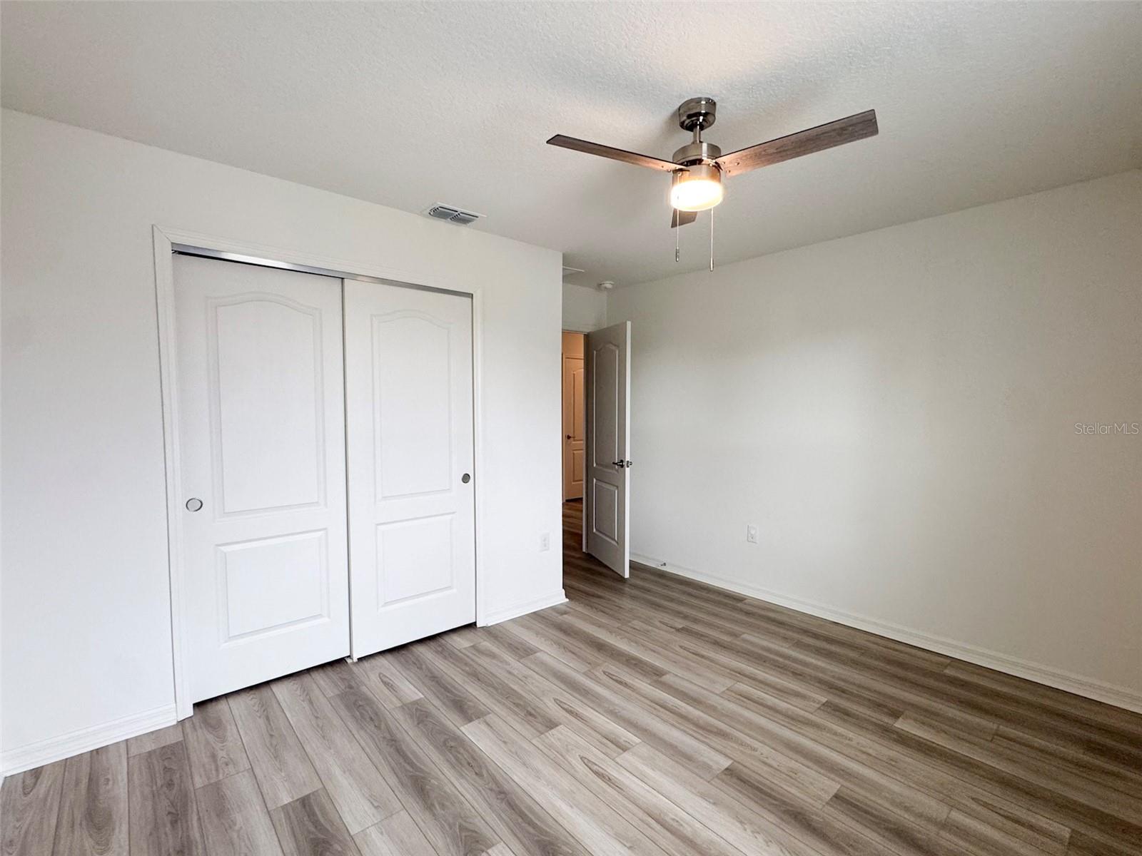 LAKE LUCERNE II - Residential Lease