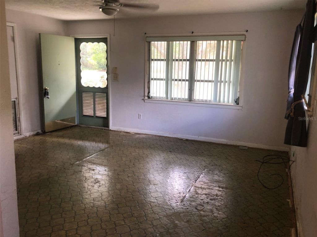 Photo of 2005 Jefferson Avenue, Sanford, FL 32771 (MLS # O6394501)