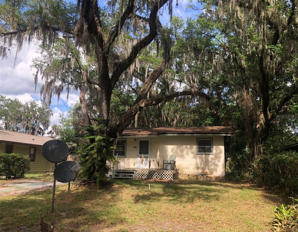 Photo of 2005 Jefferson Avenue, Sanford, FL 32771 (MLS # O6394501)