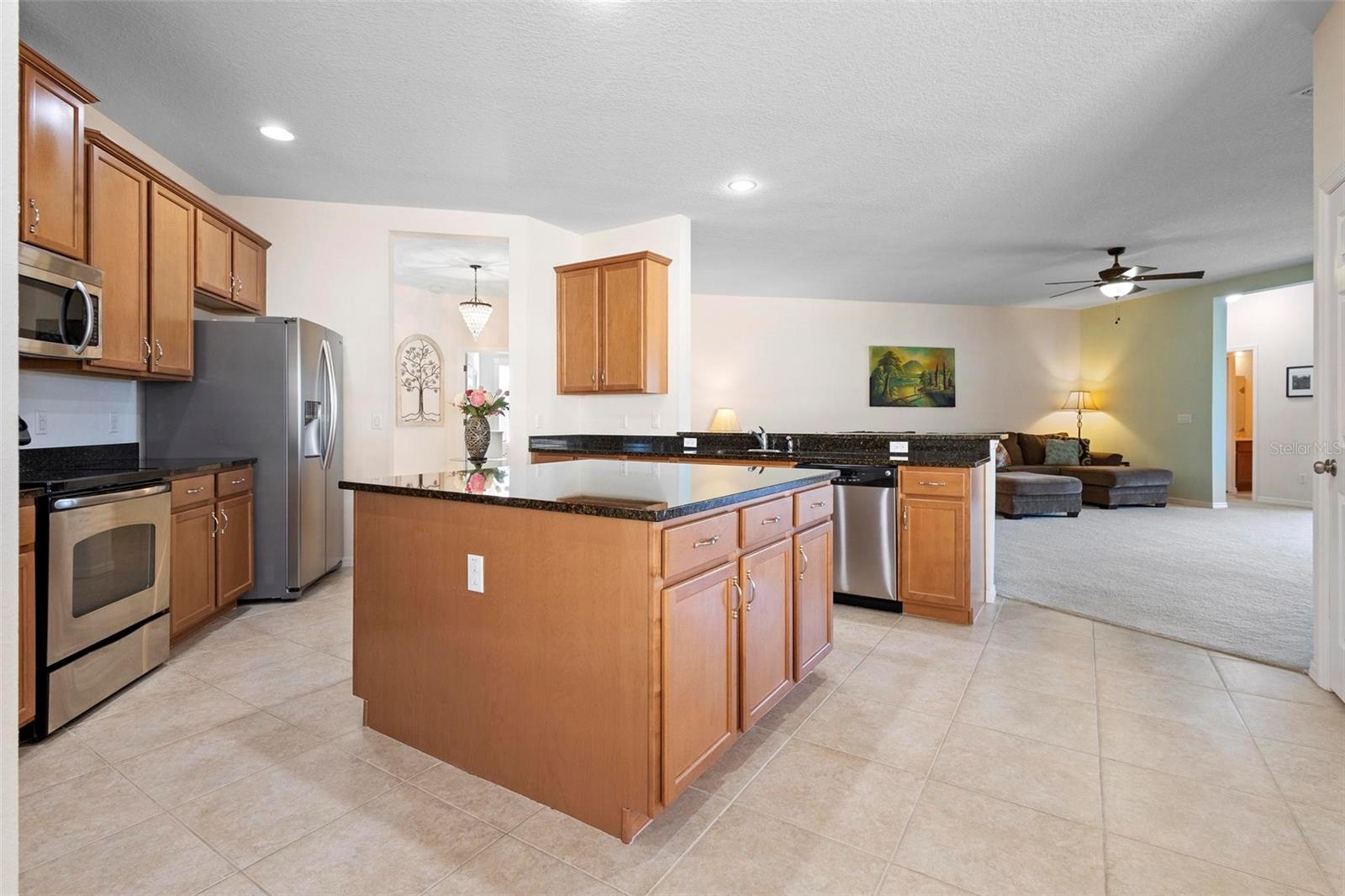 CARRIAGE POINTE A-I & L - Residential Lease