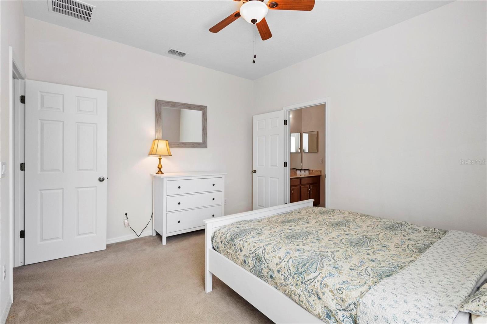 CARRIAGE POINTE A-I & L - Residential Lease