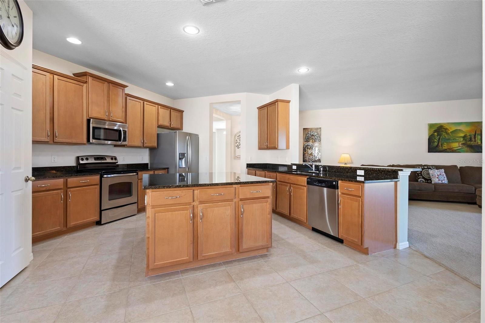 CARRIAGE POINTE A-I & L - Residential Lease