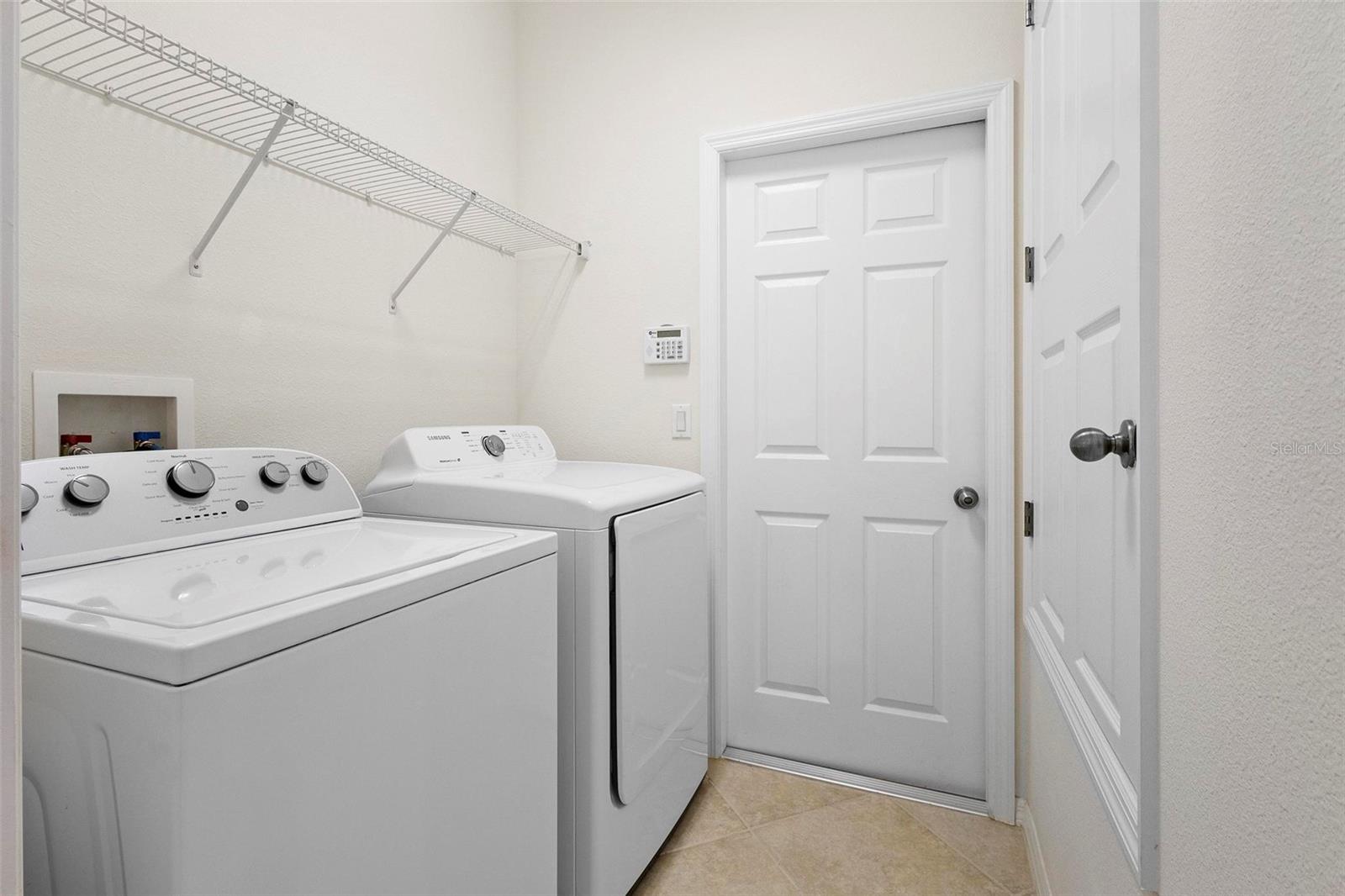 CARRIAGE POINTE A-I & L - Residential Lease