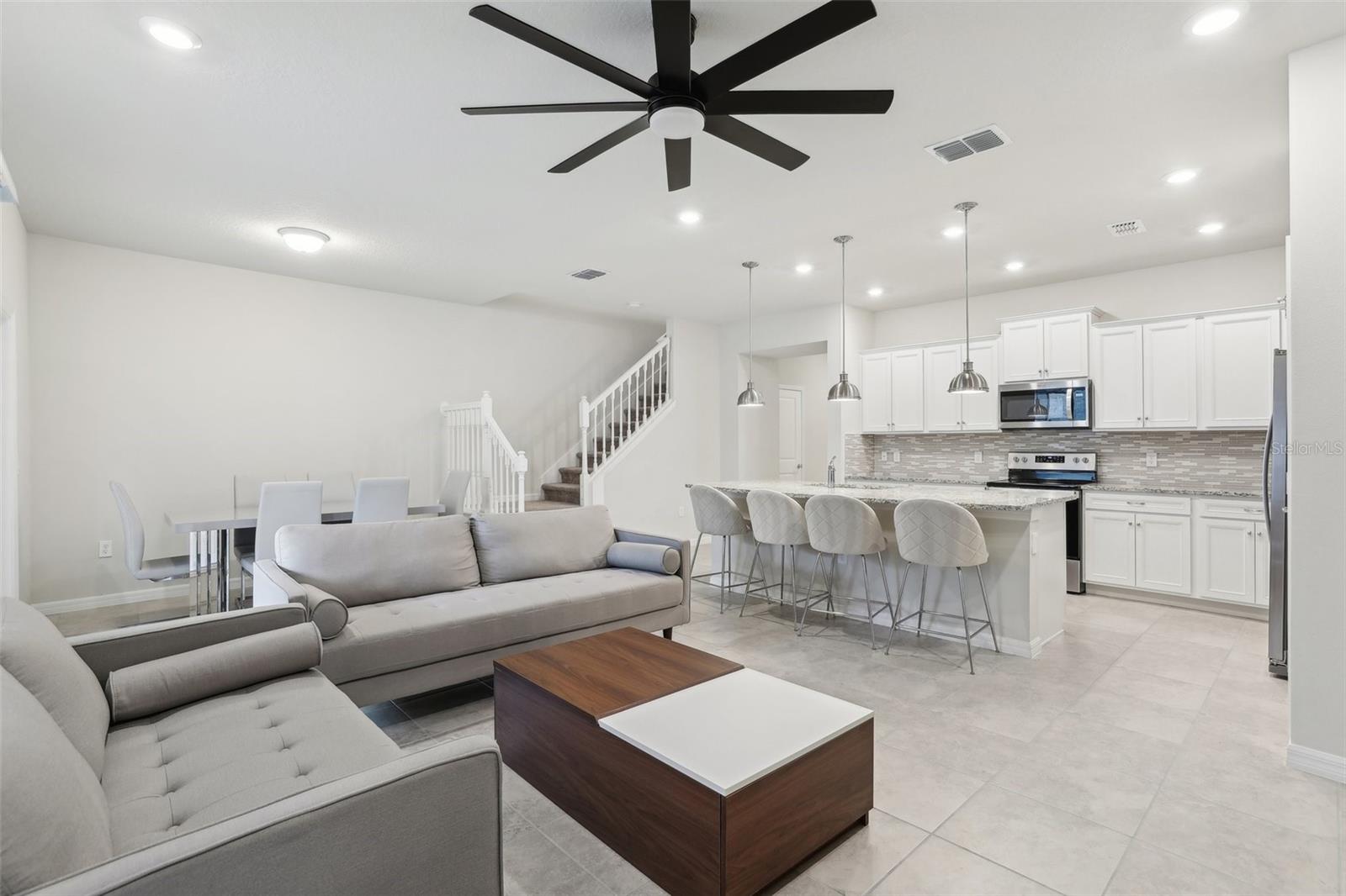 WINDSOR ISLAND RESORT - Residential