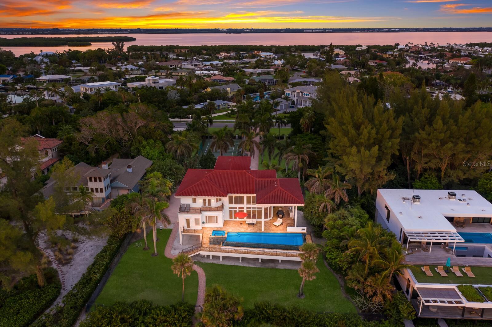 LONGBOAT KEY - Residential