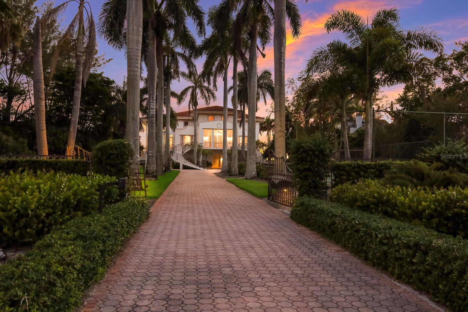 LONGBOAT KEY - Residential