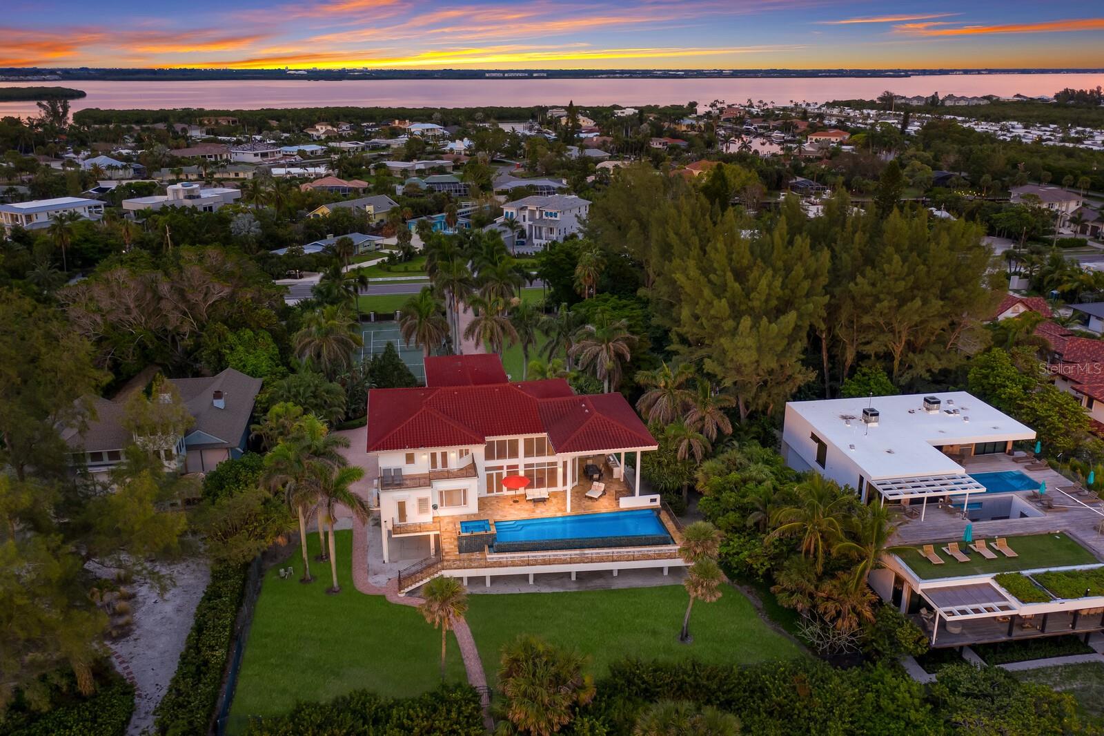 LONGBOAT KEY - Residential