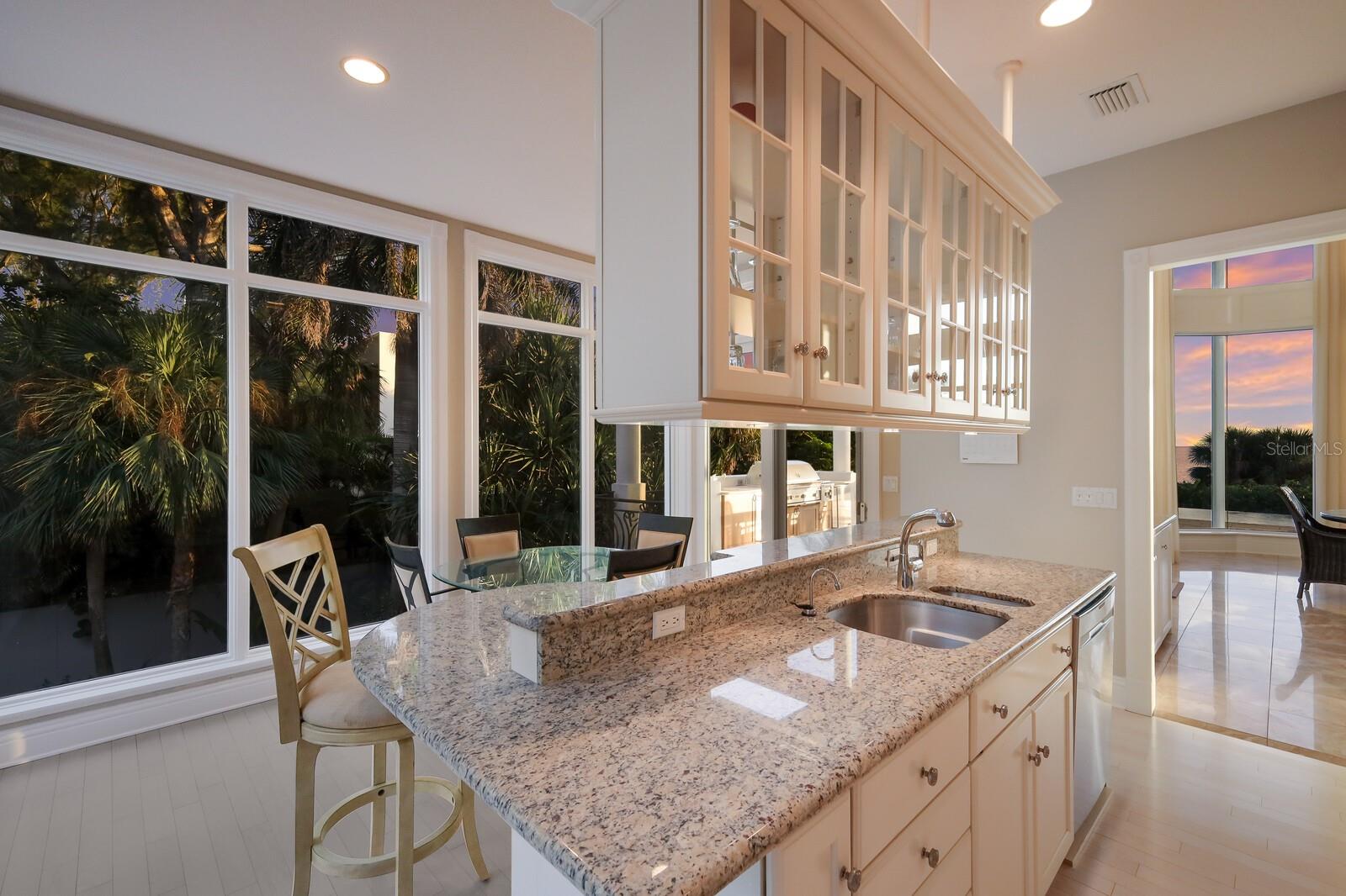 LONGBOAT KEY - Residential