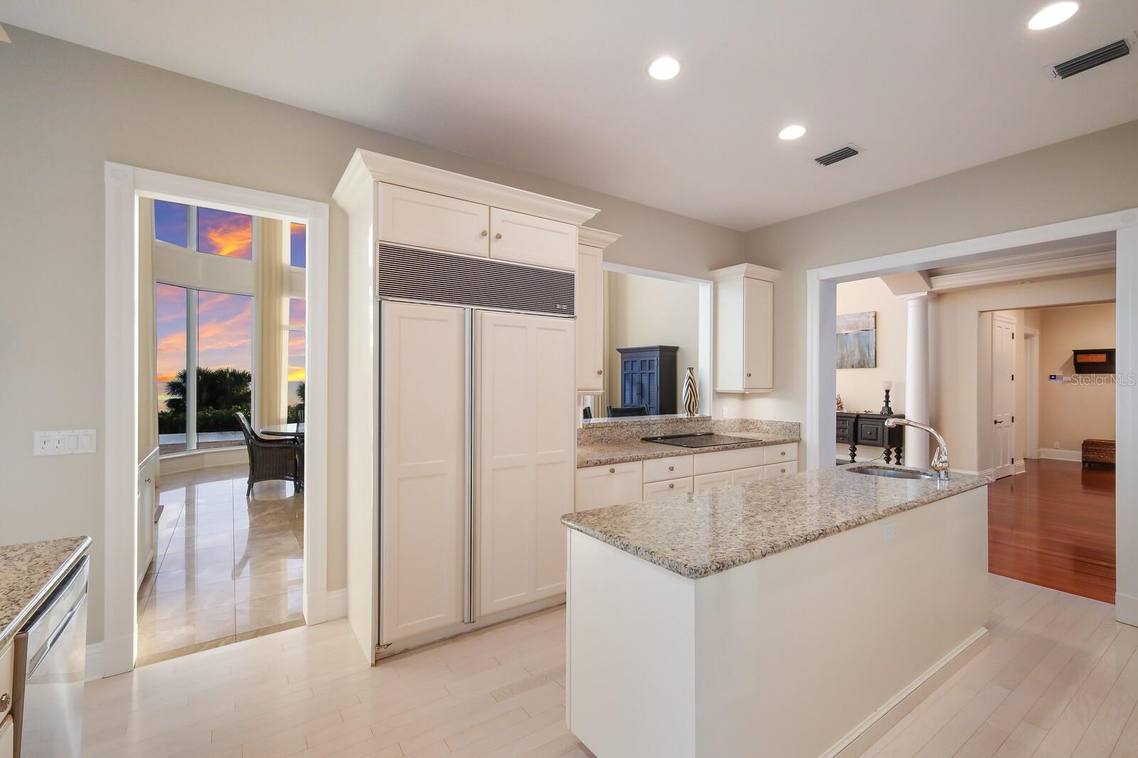 LONGBOAT KEY - Residential