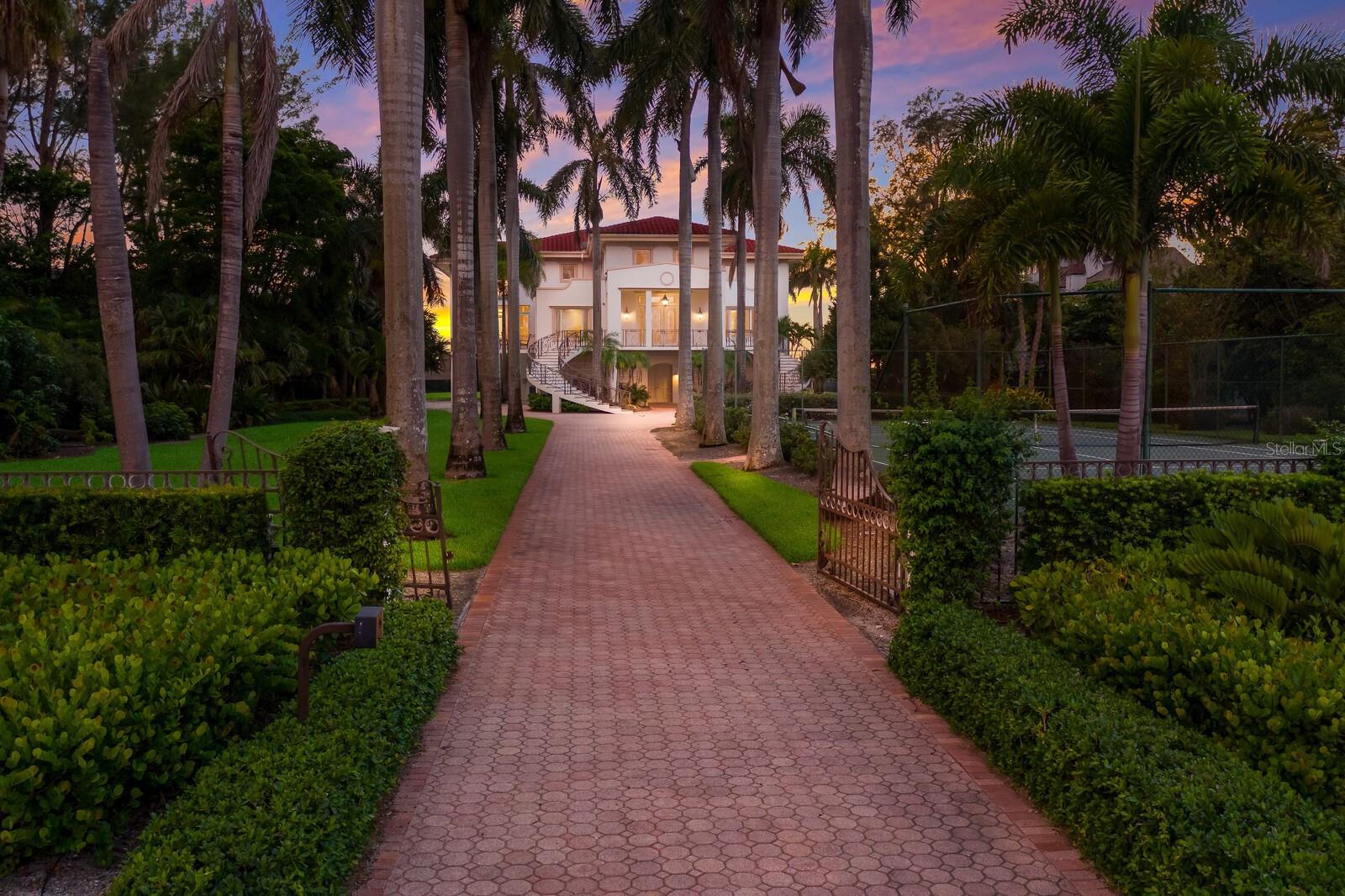 LONGBOAT KEY - Residential