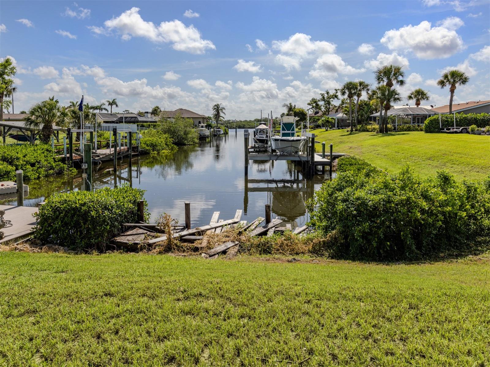 SORRENTO SHORES - Land