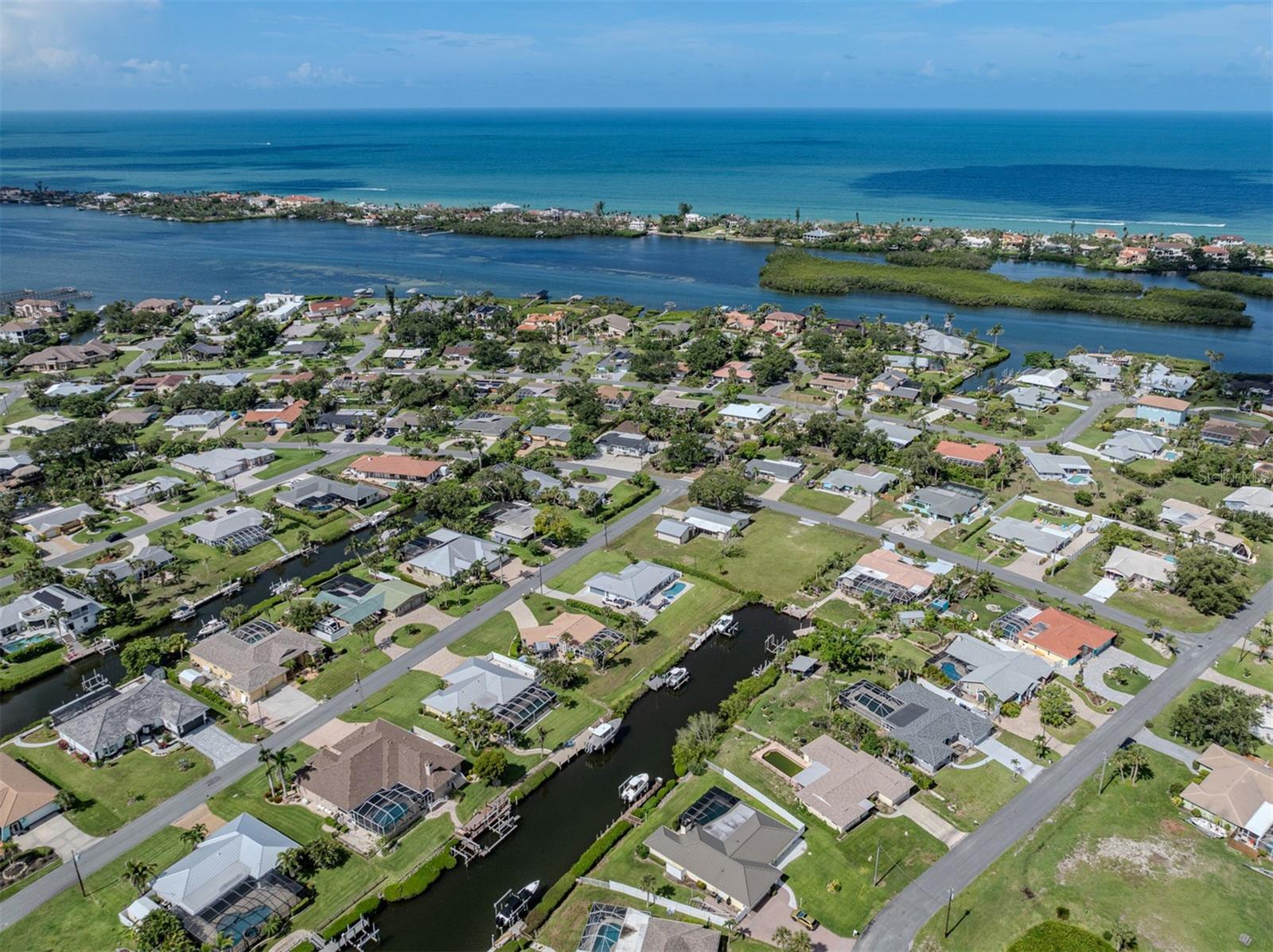 SORRENTO SHORES - Land