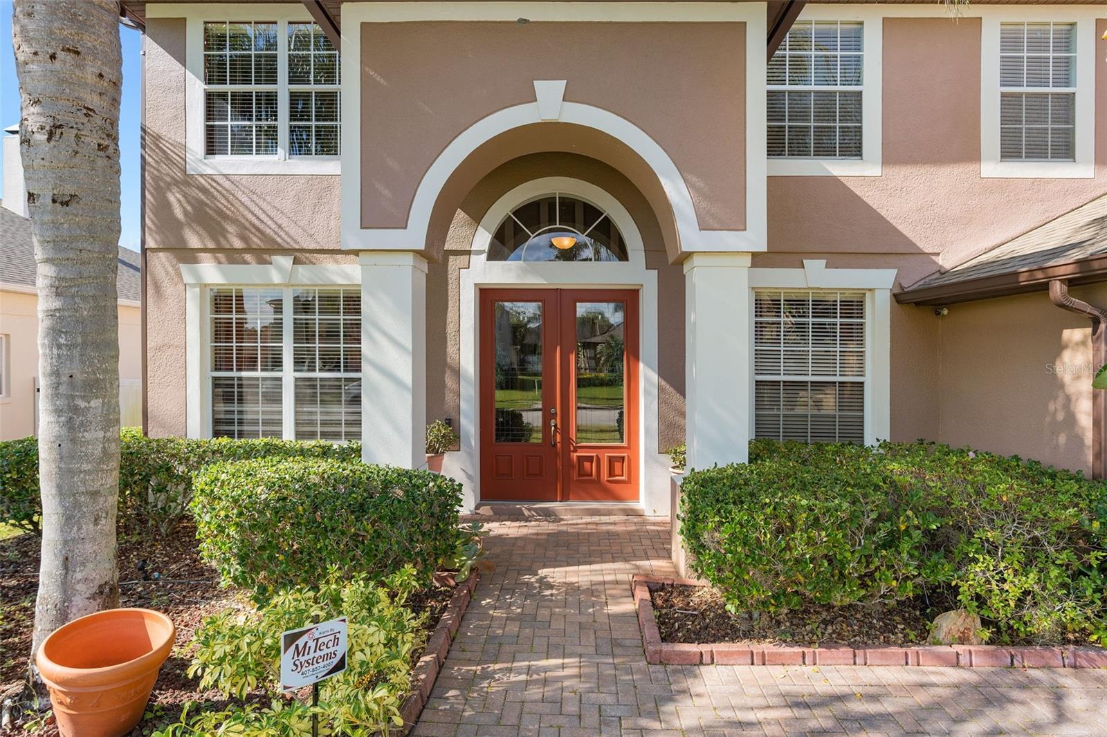 920 NOLA DRIVE